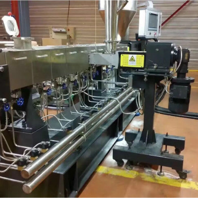 強制側(cè)喂料機