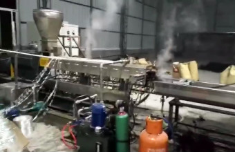 雙螺桿擠出機(jī)造粒機(jī)